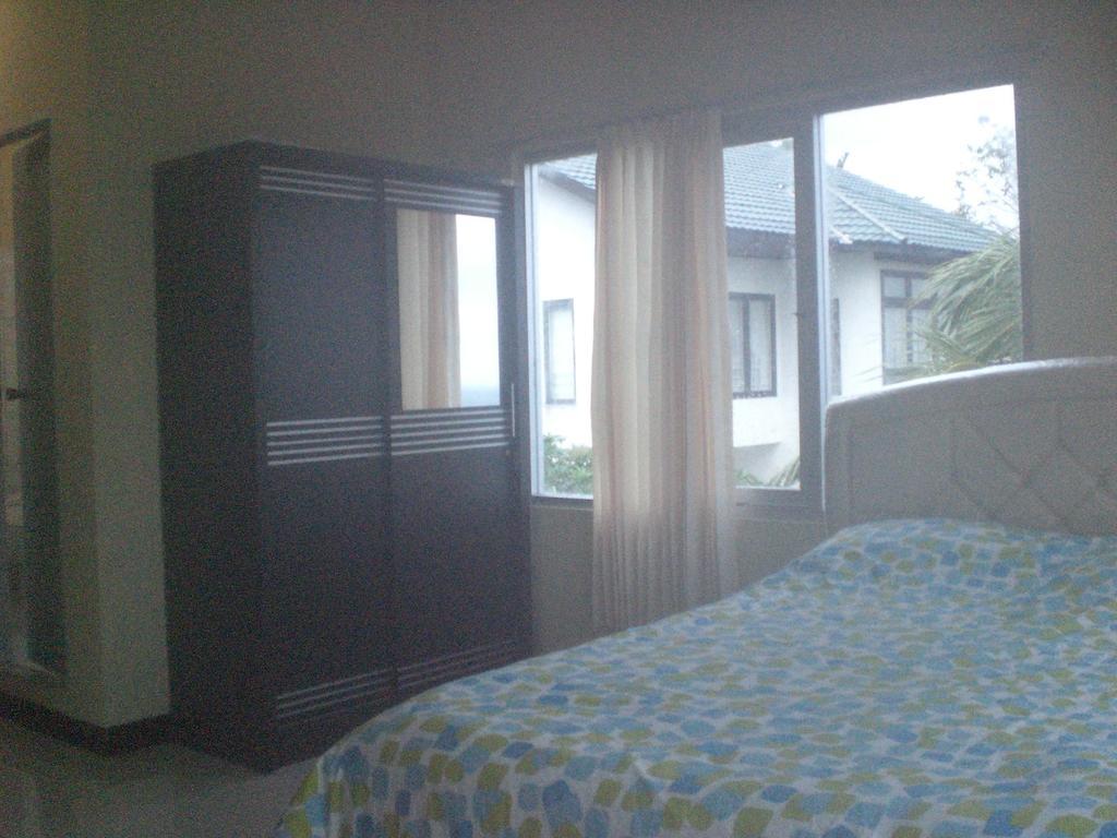 Sentosa76 Guest House Balikpapan  Værelse billede